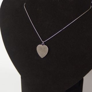 Mít srdce z kamene nechceš. Ale srdce z betonu? 🖤❤️